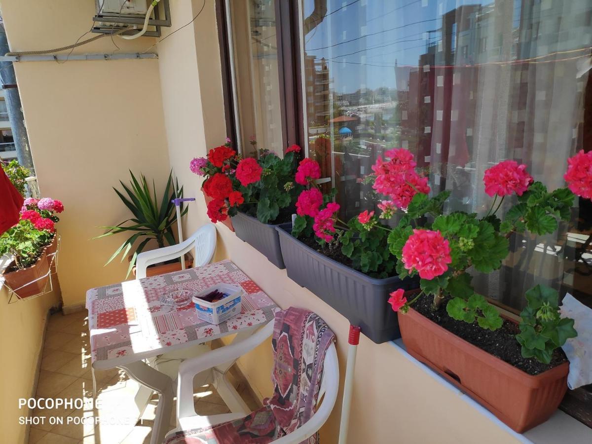 Homestay Kostadinov Pomorie Bagian luar foto