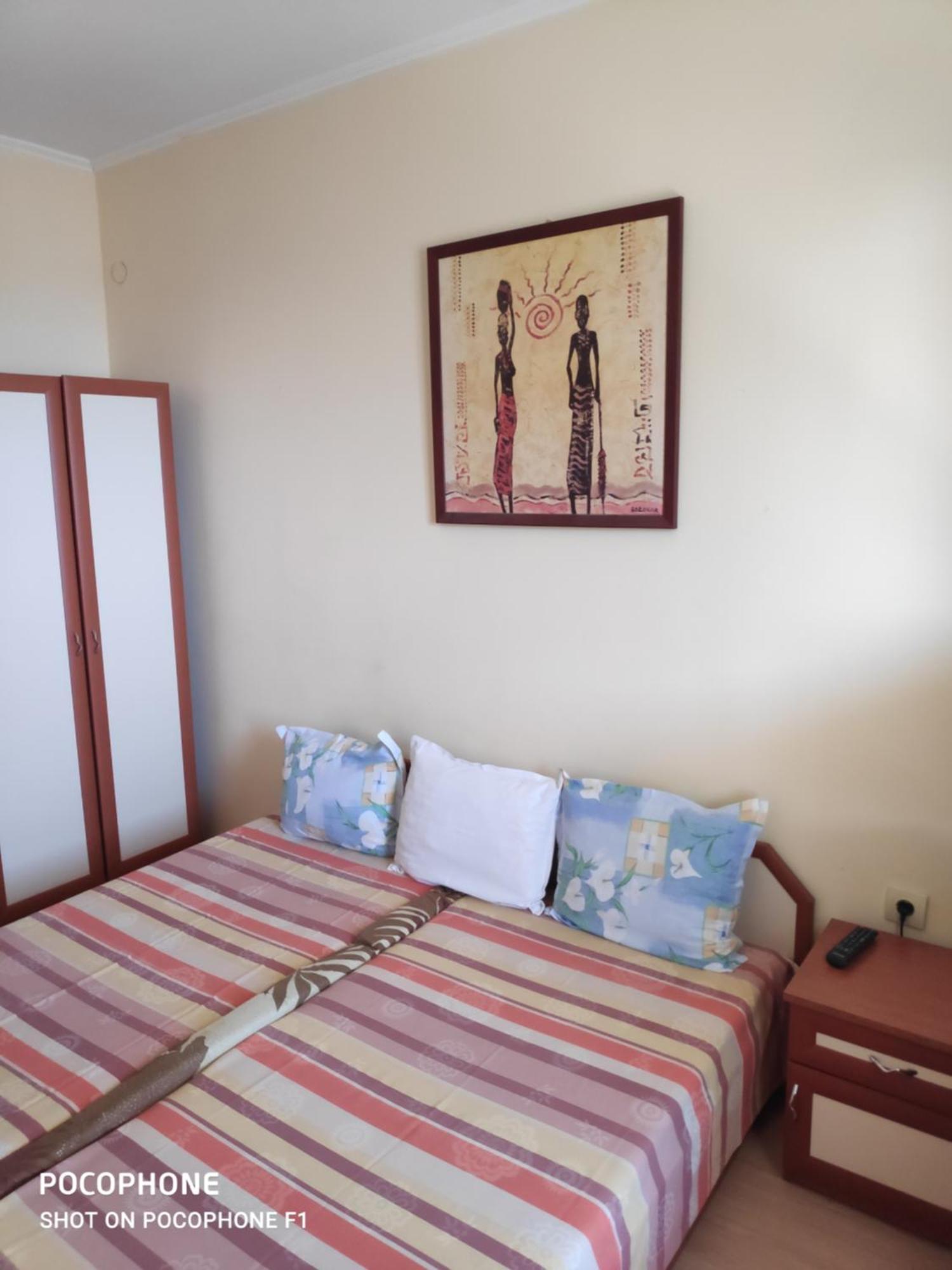 Homestay Kostadinov Pomorie Bagian luar foto